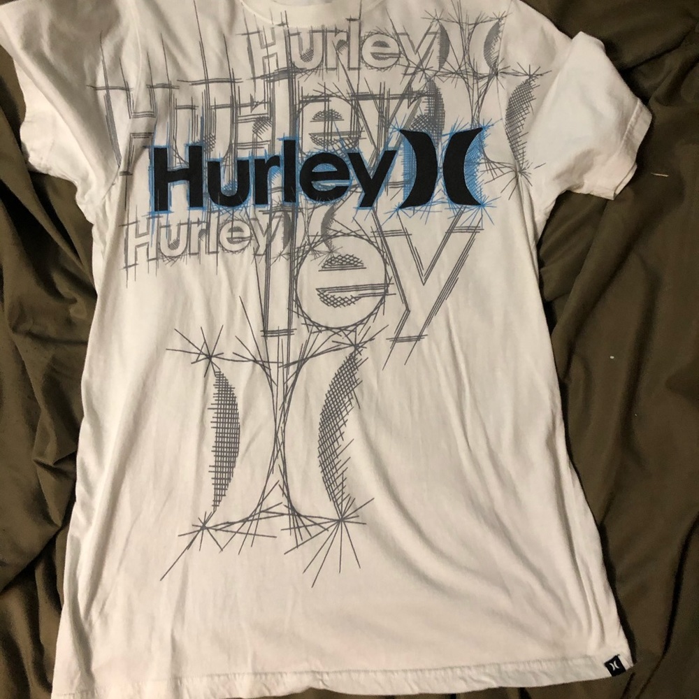 Hurley t shirt